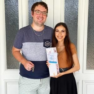 Meet your Posher, Eleni